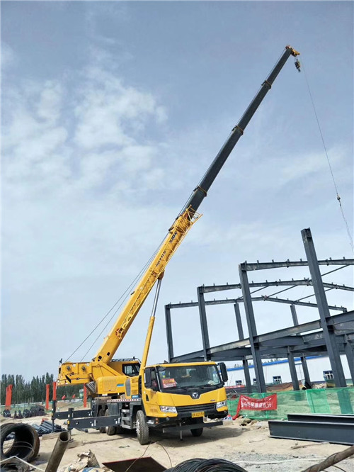 绥德县超高层建筑钢结构吊装案例